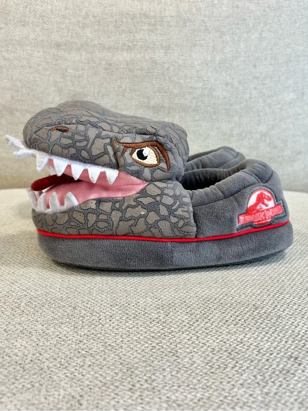 Jurassic World Size 11/12 Kids T-Rex Plush Slippers EUC Dinosaur